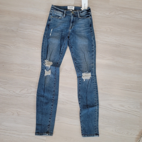 FRAME Le High Distressed Skinny Jeans 24 - Picture 1 of 16